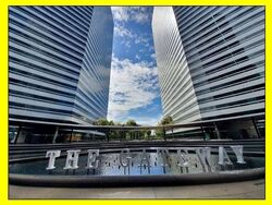 Gateway East (D7), Office #612785311